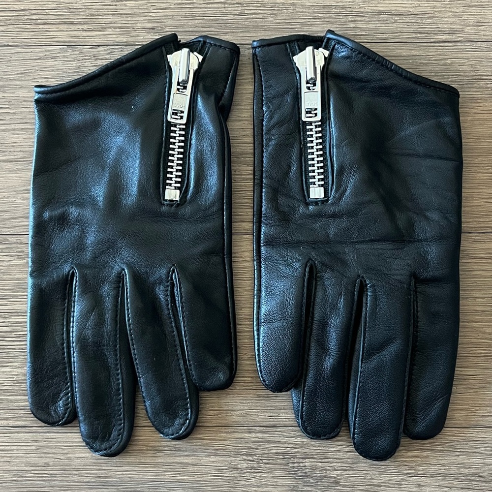 Black Leather Gloves
